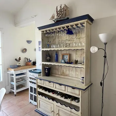 Holiday home 75m Near The With Garden And Terrace